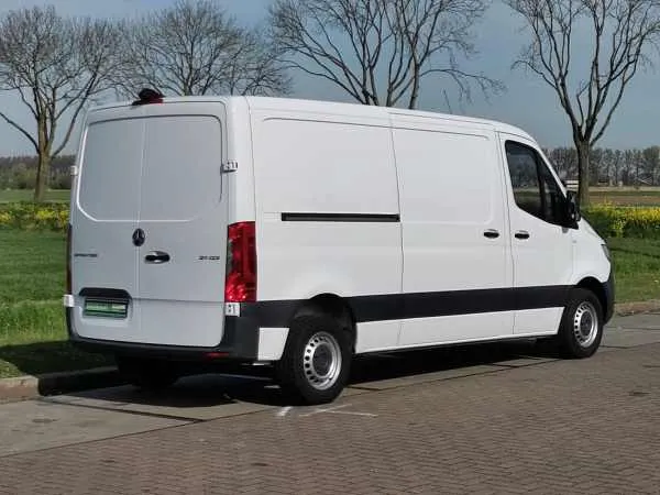 Mercedes-Benz Sprinter 211 L2H1 Lang Airco AUT Image 3