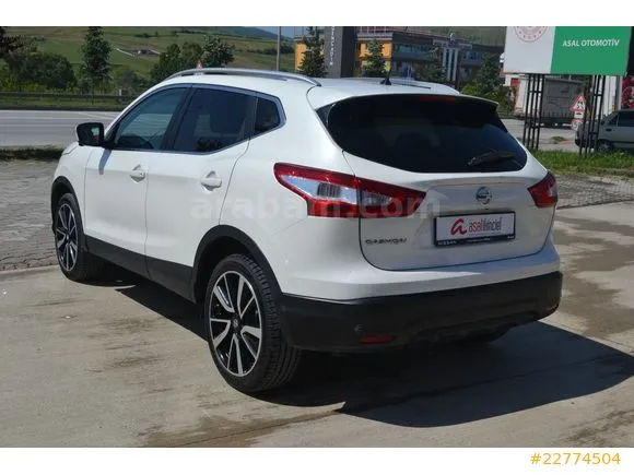 Nissan Qashqai 1.6 dCi Tekna Image 8